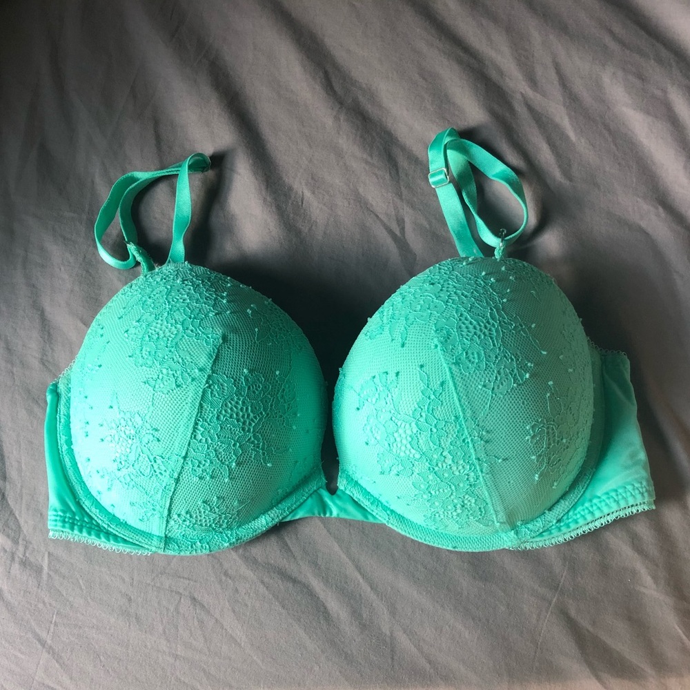 Very Sexy push up bra